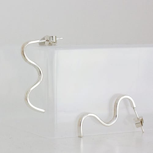 wiggle stud earrings