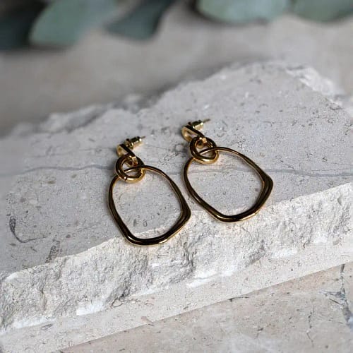 Linked Misshape Hoop Earring in Gold
