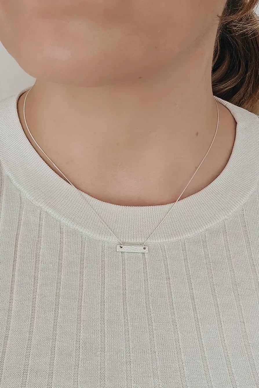 Textured Bar Necklace - Image 6