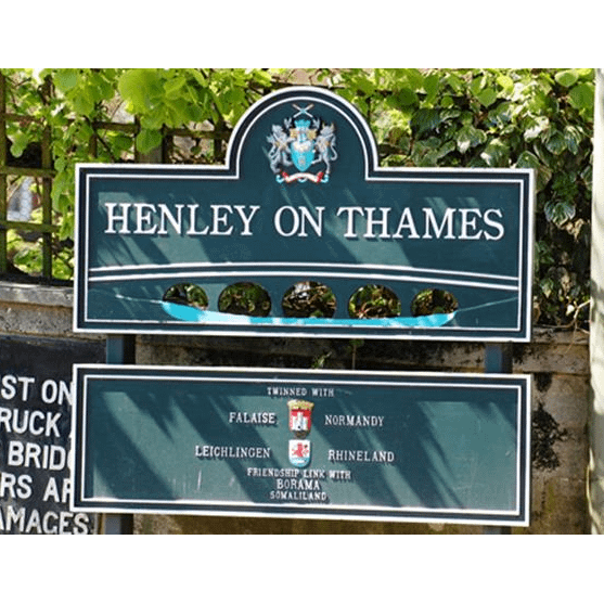 henley-town-sign